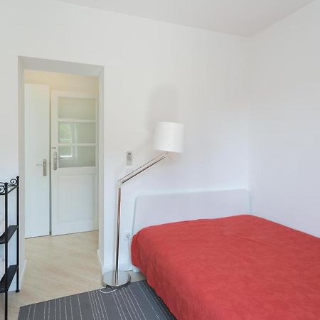 Porto Studios Luaran gambar