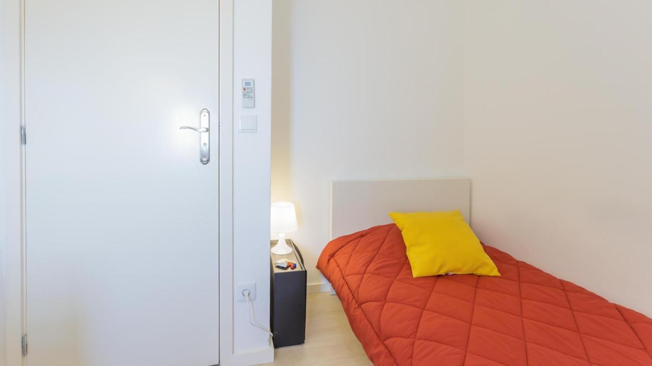 Porto Studios Luaran gambar
