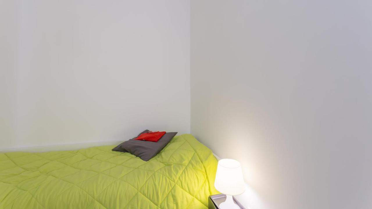 Porto Studios Luaran gambar