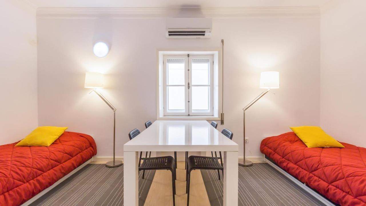 Porto Studios Luaran gambar
