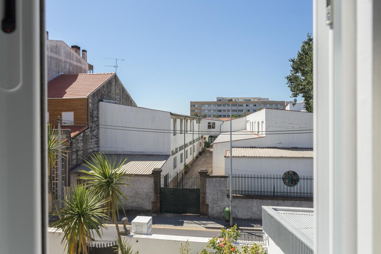 Porto Studios Luaran gambar