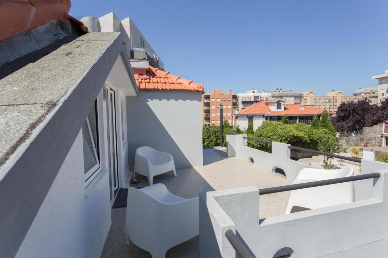Porto Studios Luaran gambar